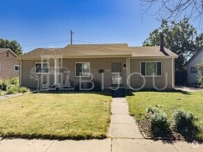 Building Photo - 2407 N Meade Ave