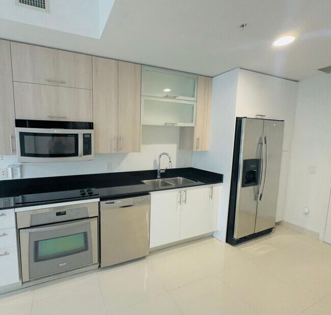 Foto del edificio - 60 SW 13th St