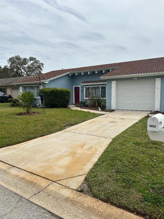 Building Photo - 8602 Lincolnshire Dr