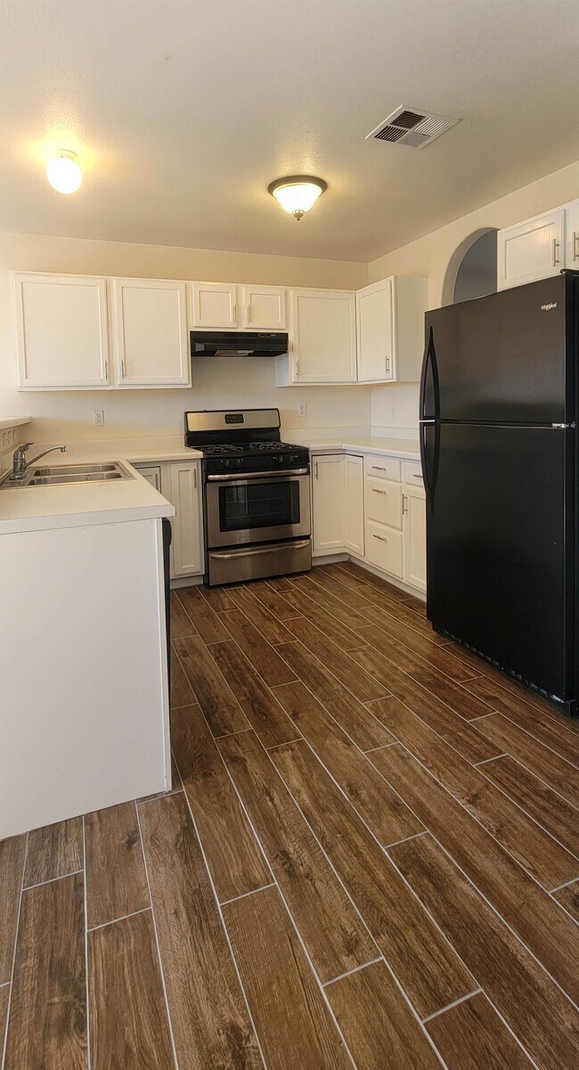 Foto del edificio - 3862 Van Ess Ct