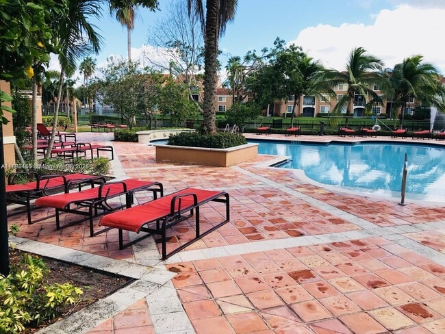 Foto del edificio - 4852 N State Rd 7
