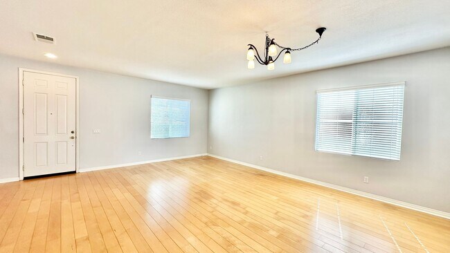 Building Photo - Wonderful & Updated Two-Story in the Quiet and Peaceful Wanis View Estates Community of Oceanside!