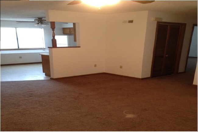 Foto del interior - 1101-1109 S Camden St