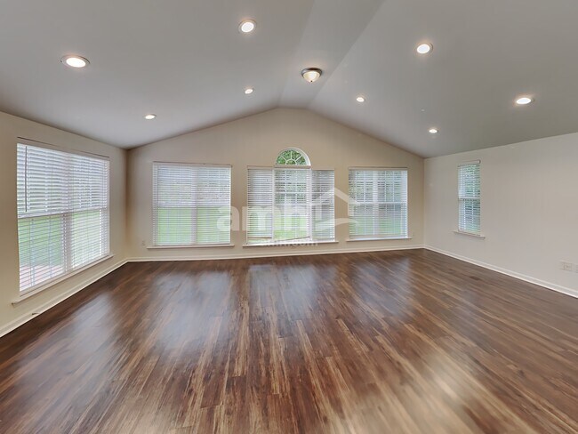Building Photo - 4042 Maple Shore Dr