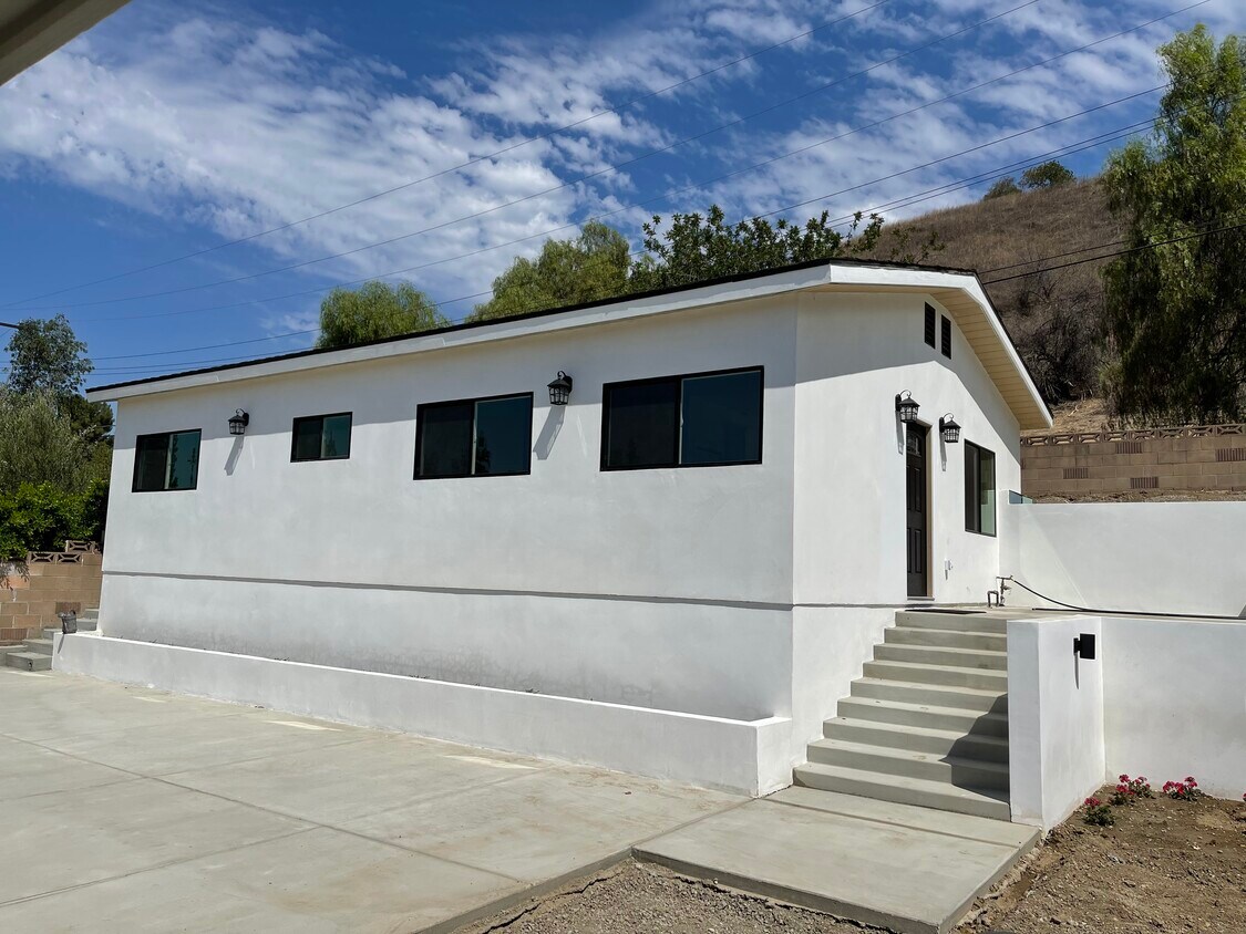 2629 Country Club Dr, Glendora, CA 91741 House for Rent in Glendora