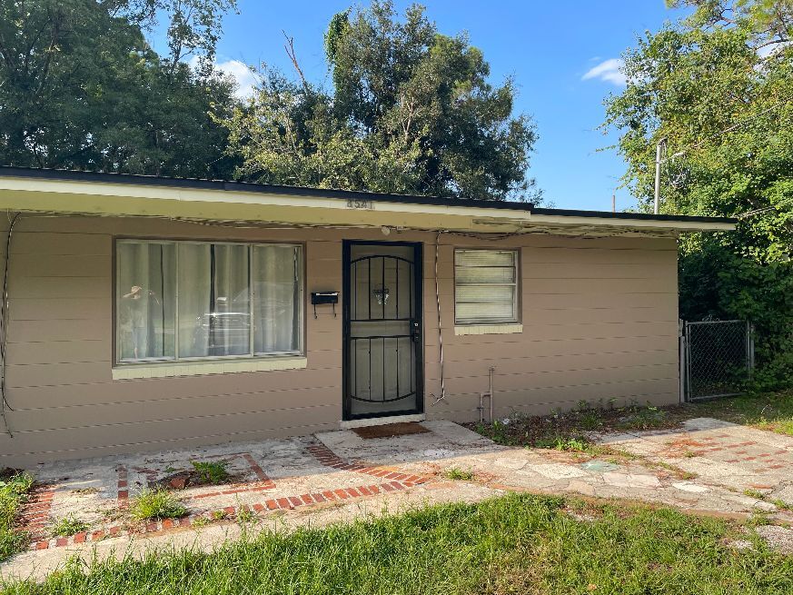 Primary Photo - 8541 Herlong Rd