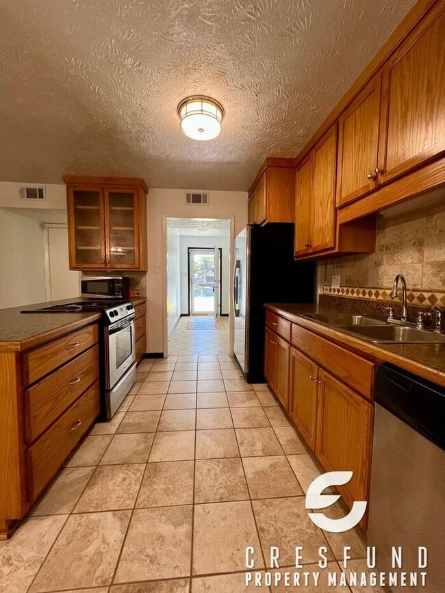 Foto del edificio - 3Br 2BAth Close to Fort Bragg with Large F...