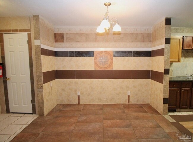 Foto del edificio - 130 E 9 Mile Rd