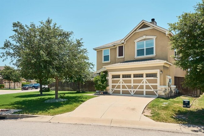 Foto del edificio - 144 Holstein St