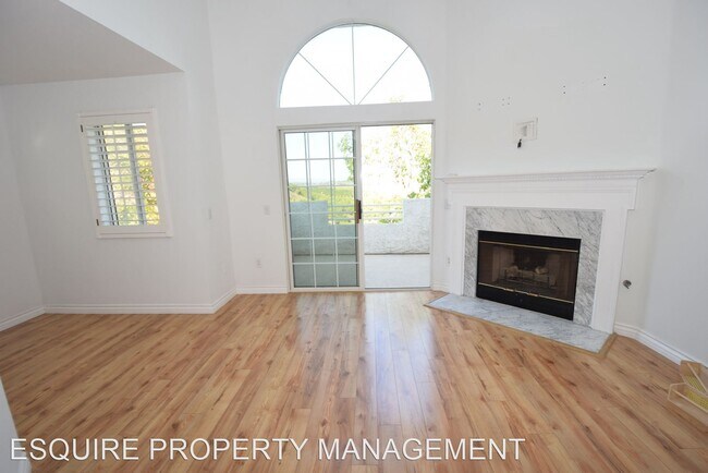 Building Photo - 1 br, 1 bath House - 2803 ANTONIO DR. #306