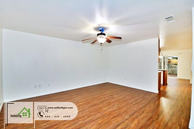 Foto del edificio - 1729 Laurel Ave
