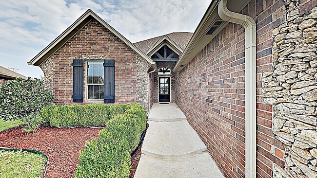 Foto del edificio - 4 Bedroom in Deer Creek Schools - Neighborhood Pool