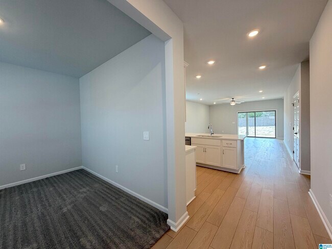 Building Photo - 14707 Mountain Strm Dr