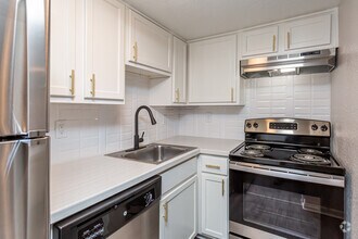 3BR, 2BA - 1,200SF - Lumiere