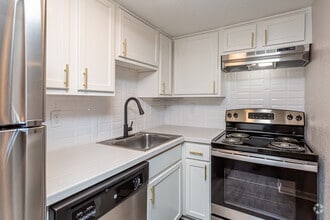 3BR, 2BA - 1,200SF - Lumiere