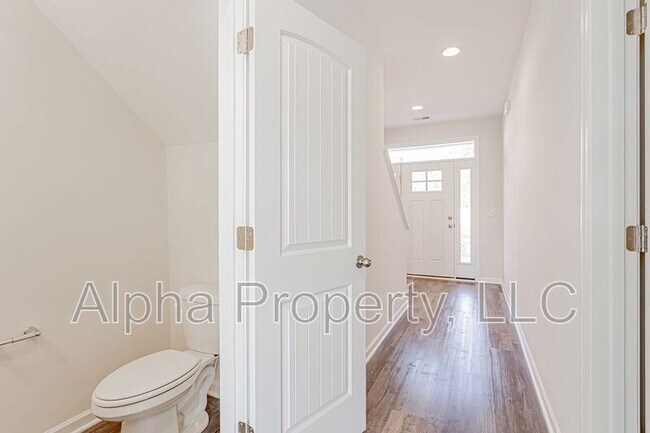 Foto del edificio - 328 Trail Branch Ct.