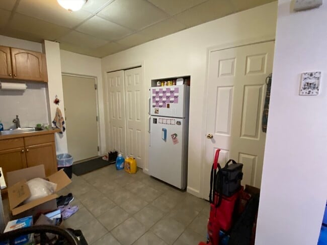 Building Photo - 66 Lake Avenue