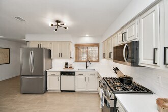 Building Photo - 59 S Waxberry Rd