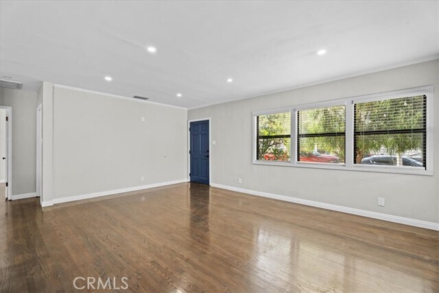 Foto del edificio - 5509 W 122nd St