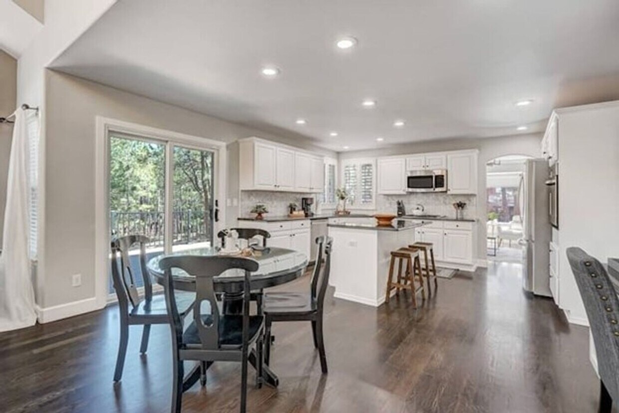 Foto principal - 15585 Timberside Ct