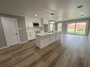 Building Photo - 7735 Meadville St