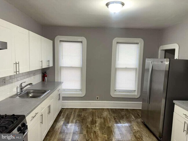 Foto del edificio - 6539 Park Ave