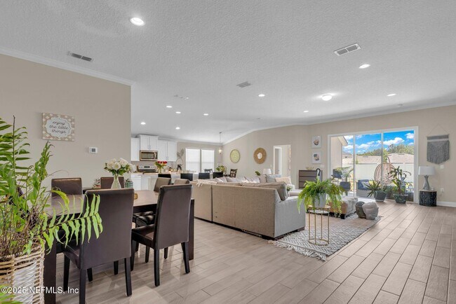 Foto del edificio - 2928 Cold Stream Ln