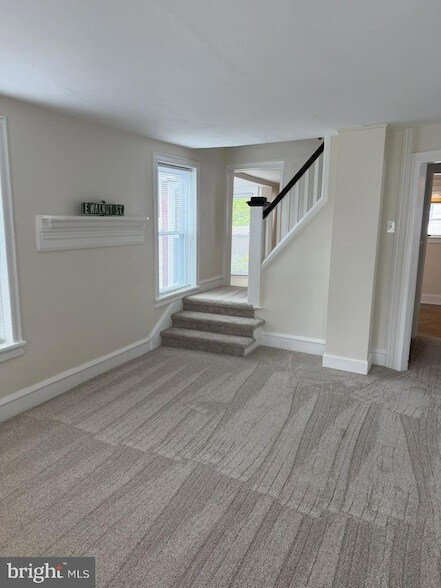 Foto del edificio - 513 E Walnut St