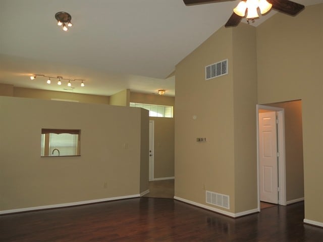 Building Photo - 10634 Bartley Dr