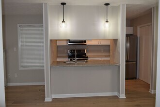 Building Photo - 668 Bartons Landing Pl