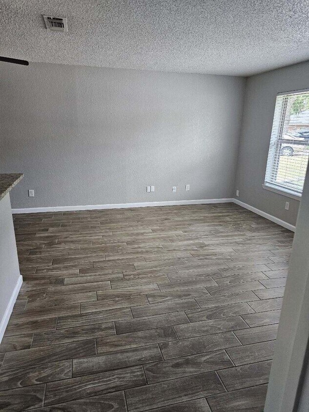 228 Greenhill Dr, Joshua, TX 76058 Townhome Rentals in Joshua TX