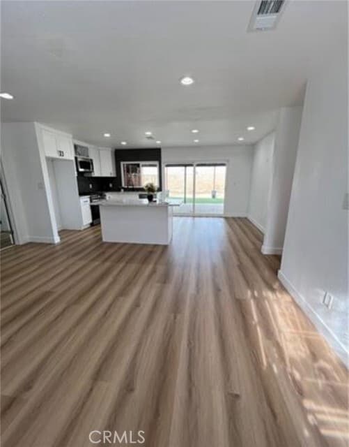 Building Photo - 3623 W Ave K 10