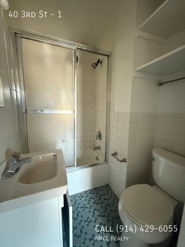 Building Photo - 40 3rd St