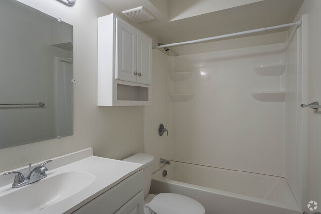 Estudio 445SF - Woodside Terrace Apartments