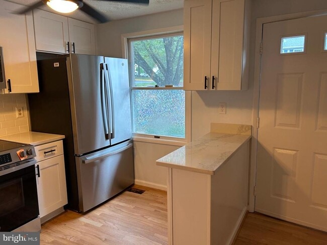 Foto del edificio - 8317 Brookvale Ct