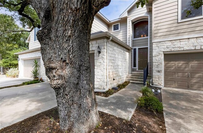 Foto del edificio - 4501 Whispering Valley Dr