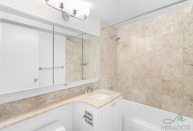 Foto del edificio - 1 bedroom in New York NY 10010