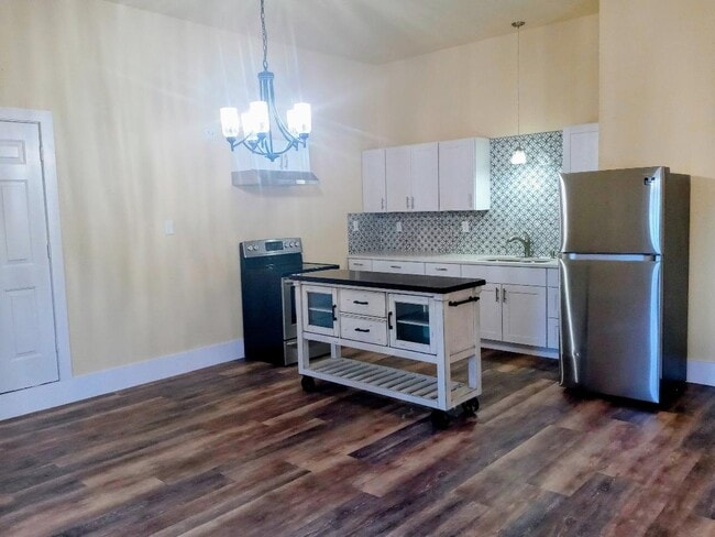 Foto del edificio - 2588 Connie Dr