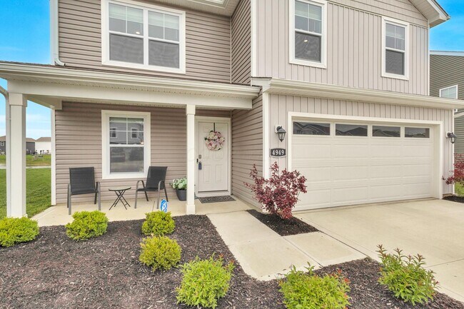 Building Photo - 4949 Sanford Grv Pl