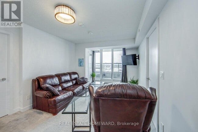 Photo du bâtiment - 8 Trent Ave