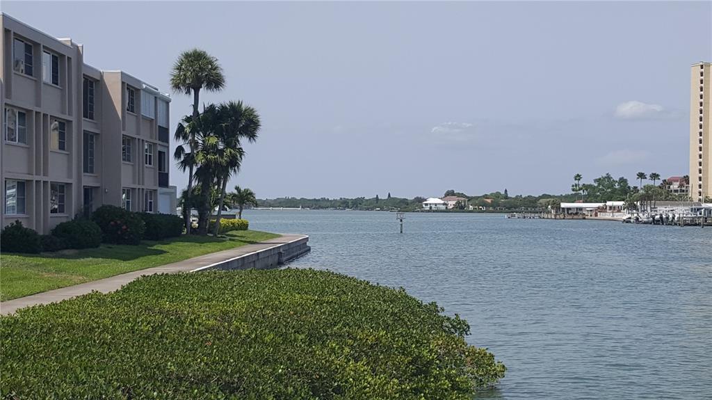 7465 Bay Island Dr S Unit 314, South Pasadena, FL 33707 Condo for