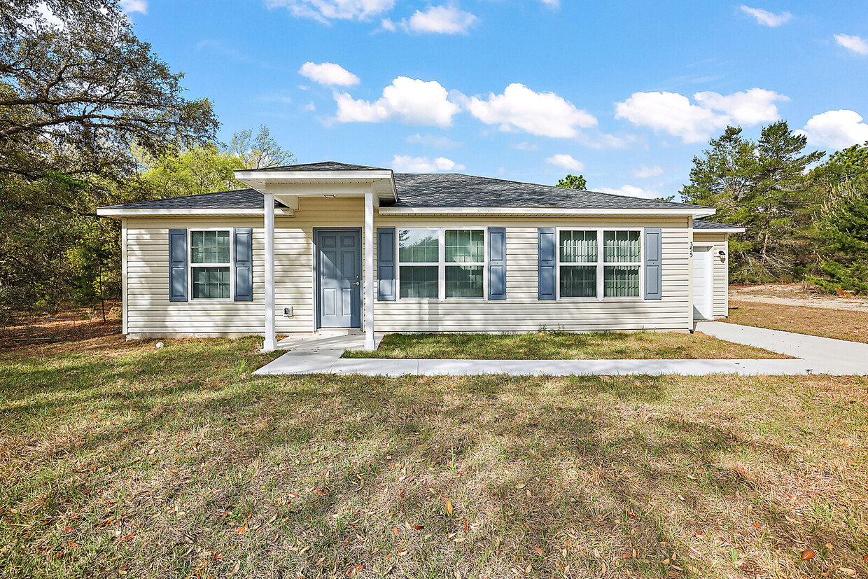 Primary Photo - Beautifully Updated 3 Bedroom House