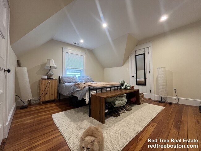 Foto del edificio - 18 Colberg Ave