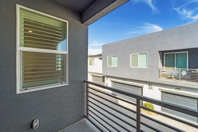 Building Photo - 3640 S Allston Paseo