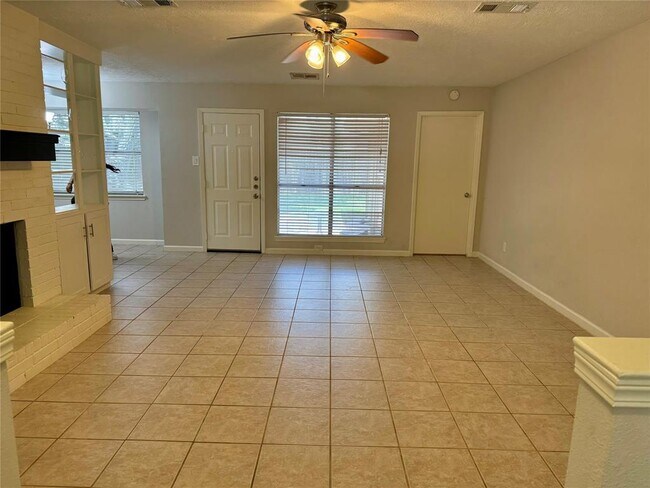 Foto del edificio - 4226 Townes Forest Rd