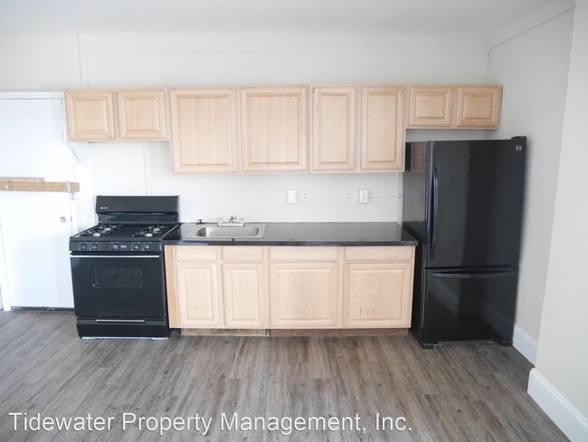 Building Photo - 3 br, 1 bath House - 456 Ilchester Ave