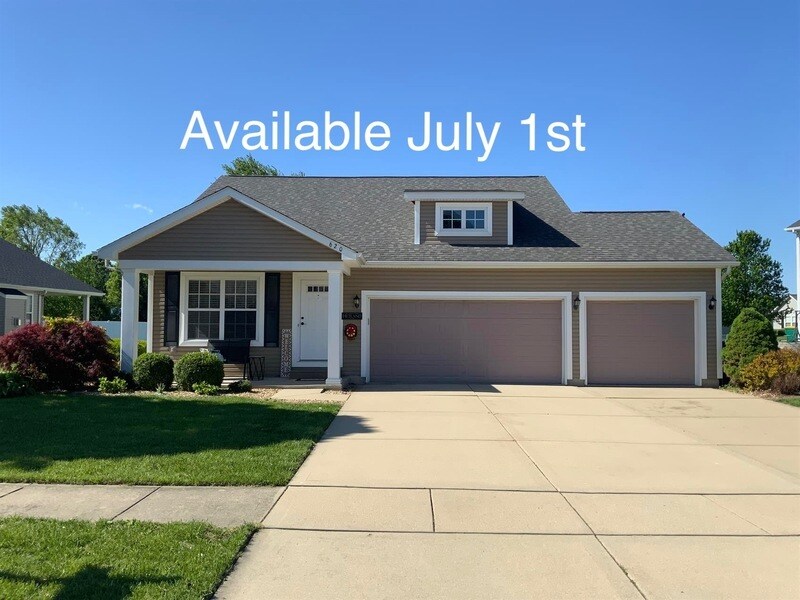 Primary Photo - 620 Moorland Cir