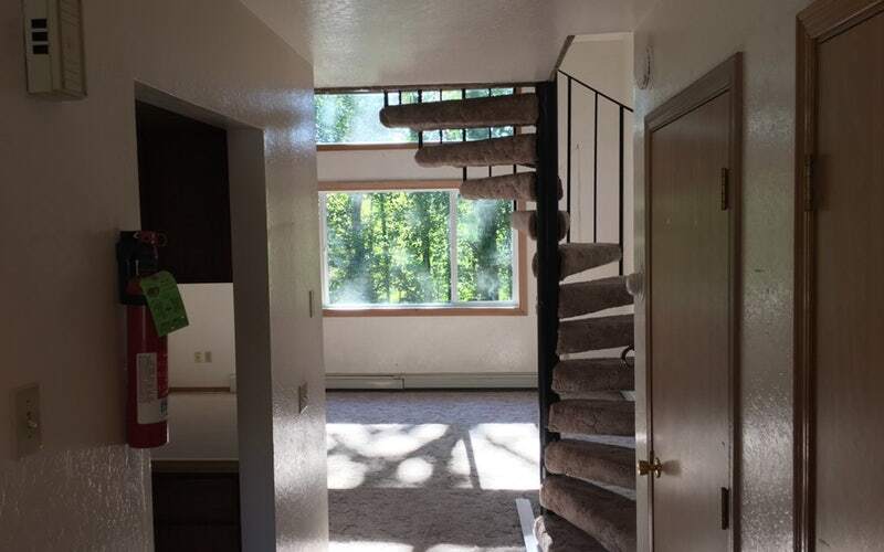 Primary Photo - 1221 S. Rogers Circle