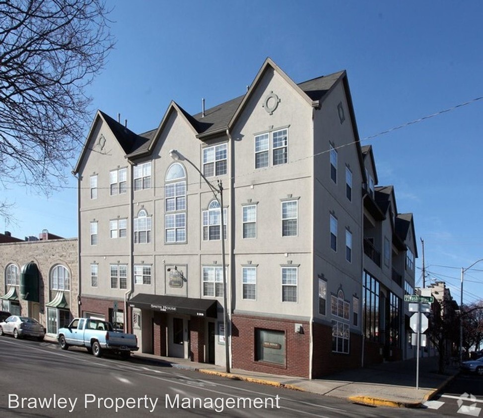 Primary Photo - 125 N Washington St