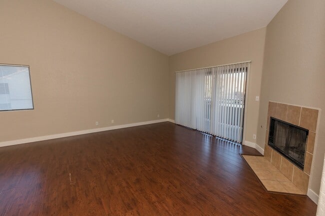 Foto del edificio - Large One Bedroom Condo at Vizcaya